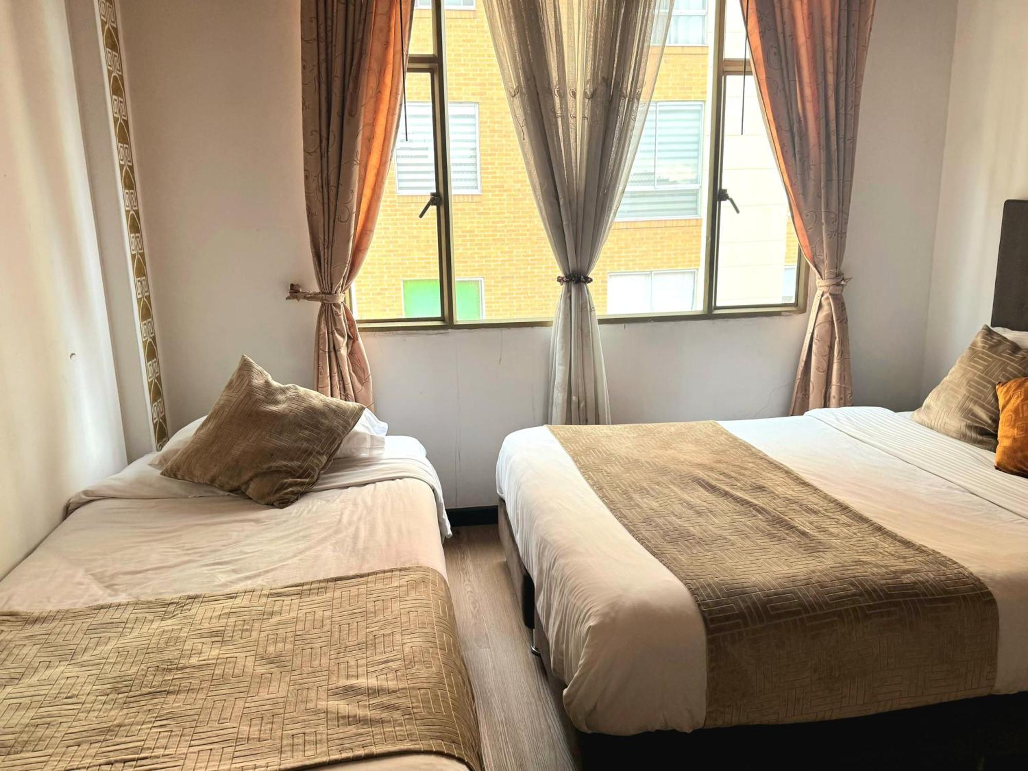 Oporto 83 Hotel Bogota Ngoại thất bức ảnh